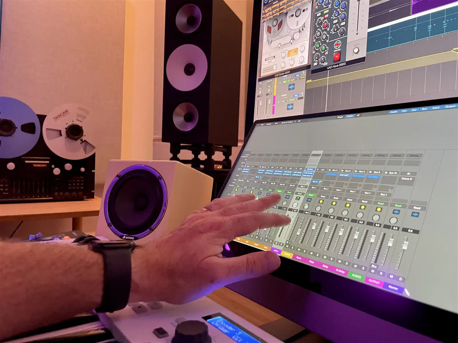 "I seriously love this monitor." Alex Weinstein on the espresso Display 15 touchscreen.